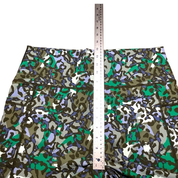 AERIE OFFLINE Camo Bike Shorts w/ Side Leg Pockets US Sz XXL - Picture 6 of 10